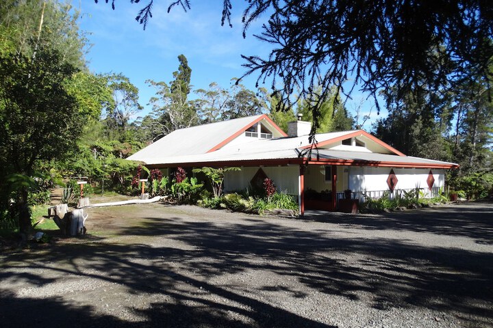 Lokahi Lodge