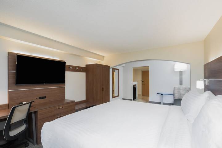 Room 19 of 41