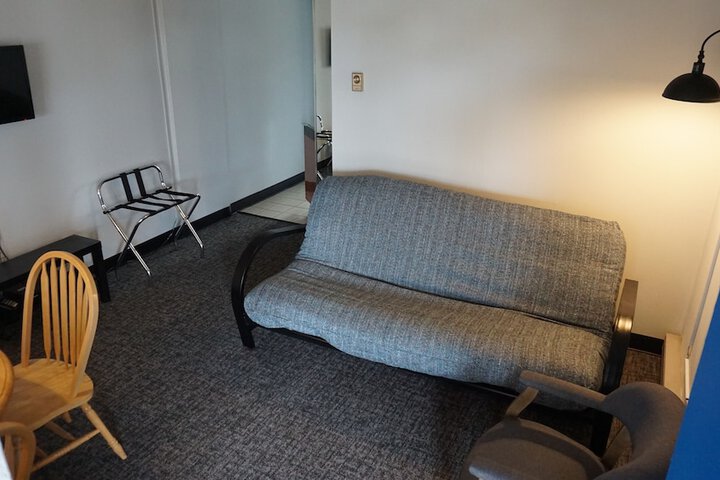 Room 16 of 26