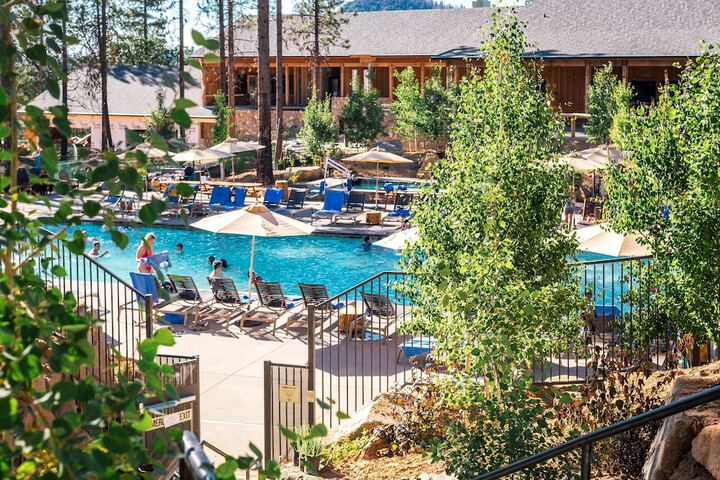 Pool 10 of 83