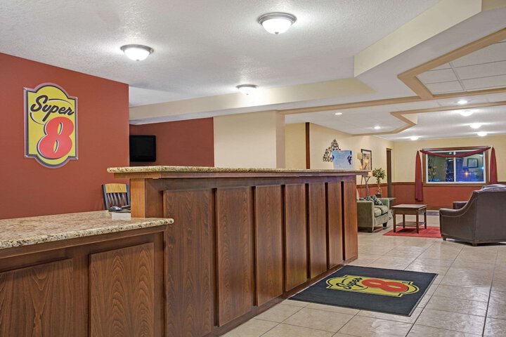 Hotel Interior 4 of 14