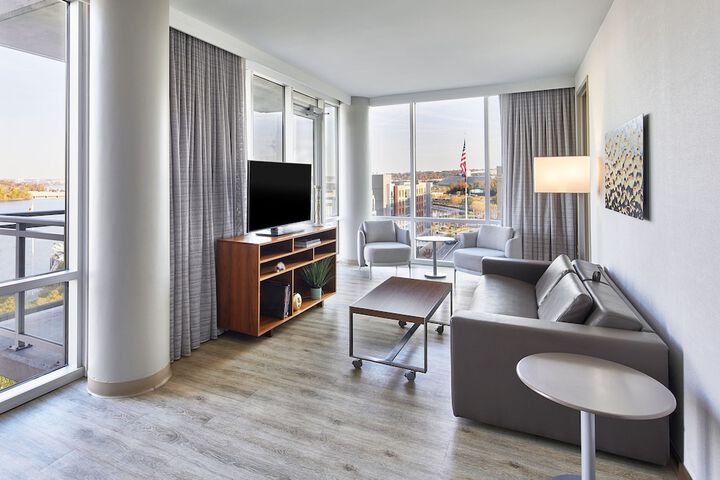 Room 43 of 78