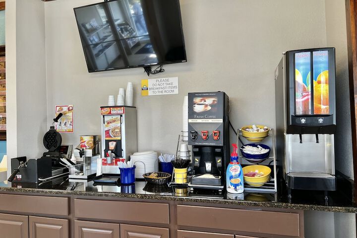 Breakfast/Coffee Service 39 of 40