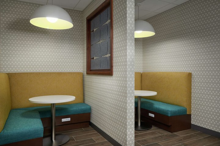 Business Center 31 of 31
