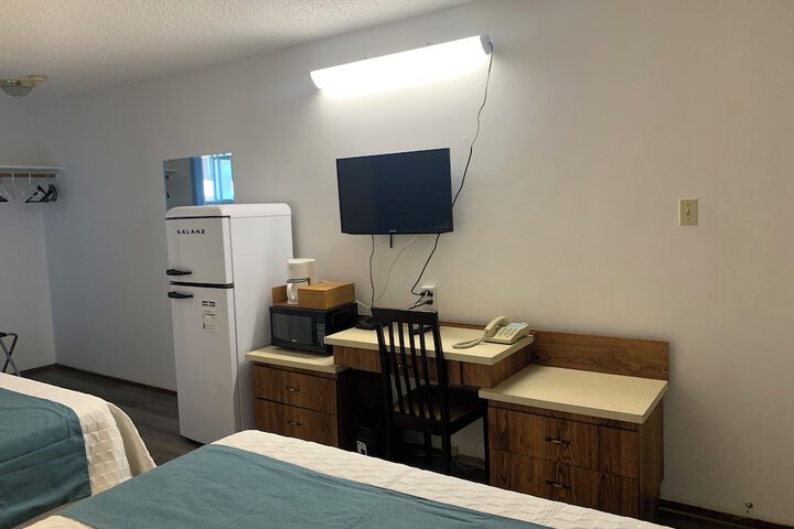 Room 46 of 99
