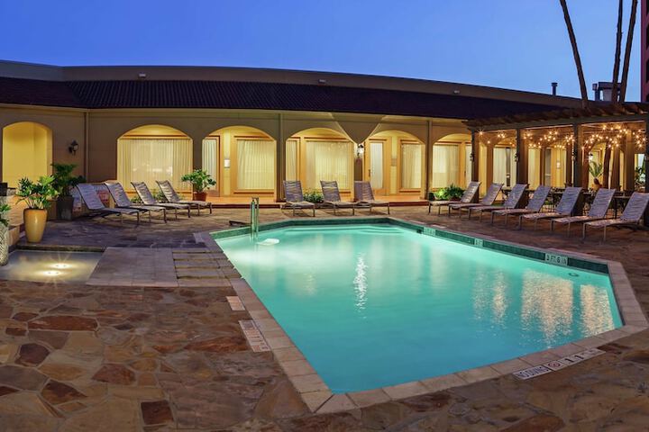 Hotel 2 of 38