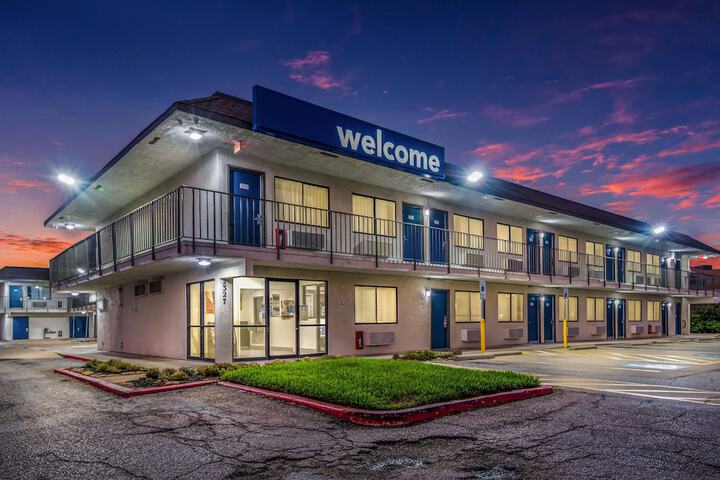Hotel 5 of 34