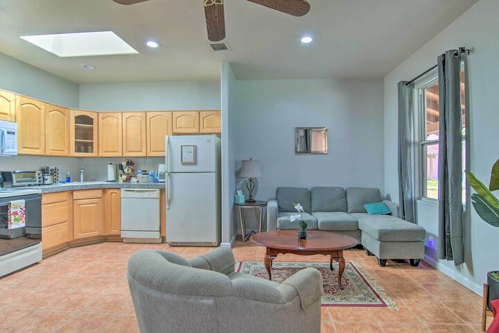 Single-story Eloy Apartment w / Patio Space!