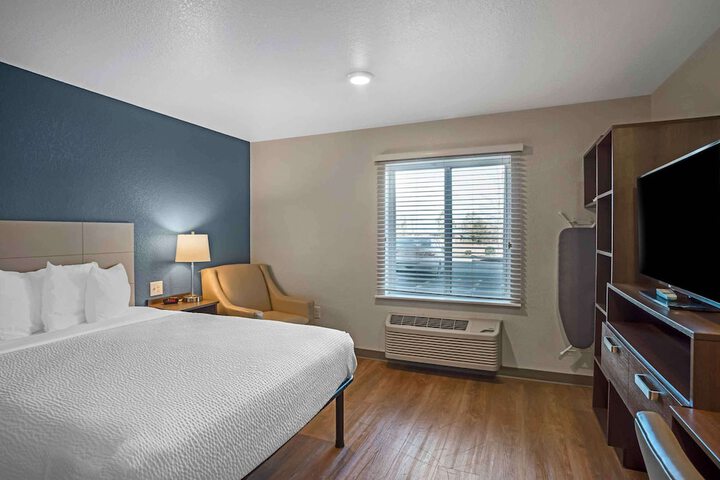 Room 18 of 36