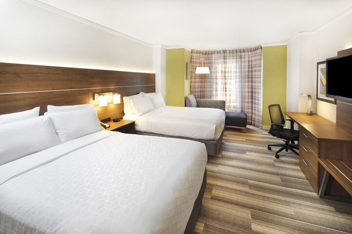 Room 16 of 50