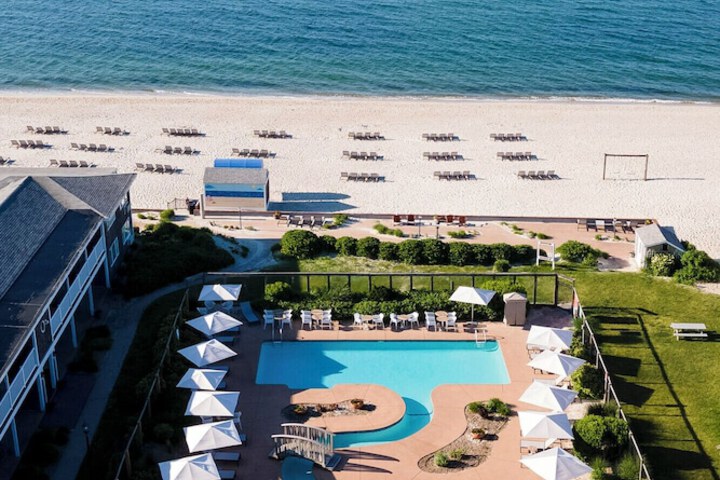 Riviera Beach Resort