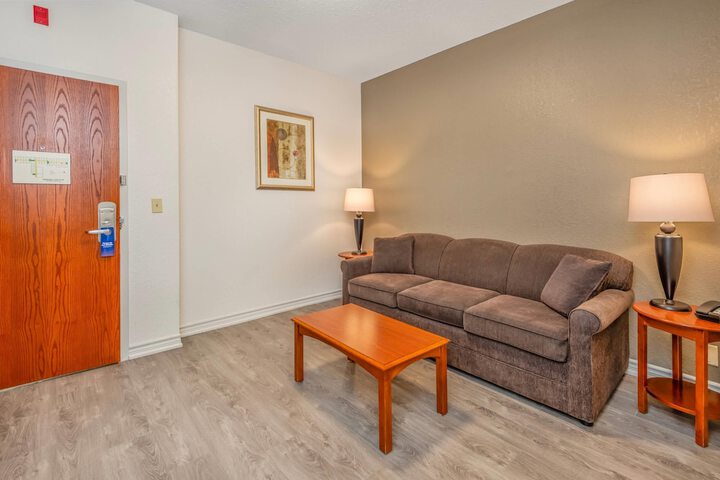 Comfort Inn & Suites Thousand Islands Harbour District