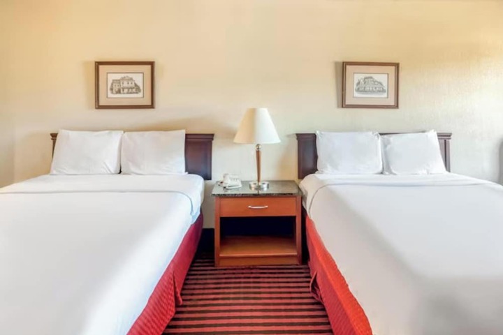 Rodeway Inn & Suites Jefferson