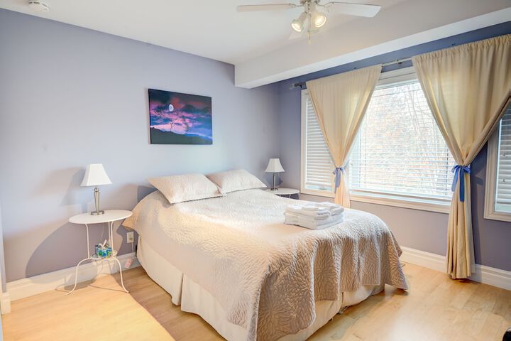 Room 6 of 23