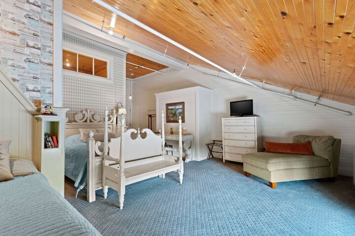 Room 42 of 68