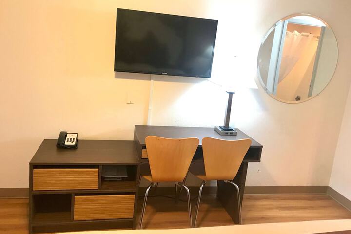 Room 11 of 31