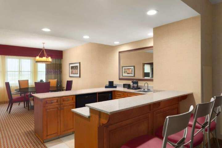 Embassy Suites Northwest Arkansas - Hotel Spa & Convention