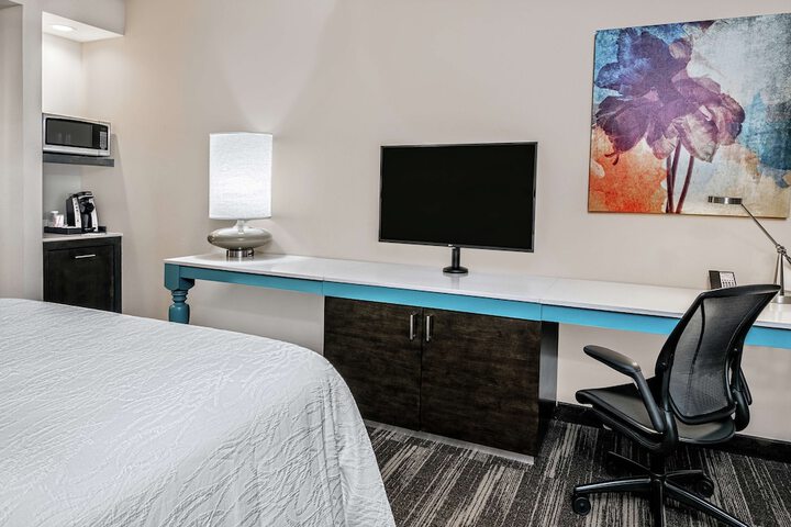 Room 16 of 31