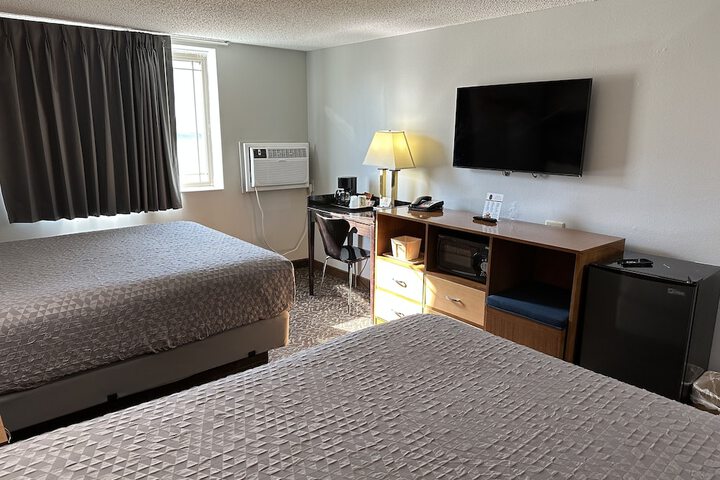 Room 14 of 25
