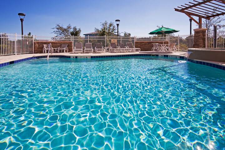 Pool 11 of 49