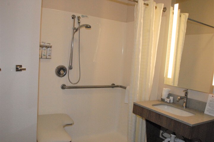 Room 18 of 24