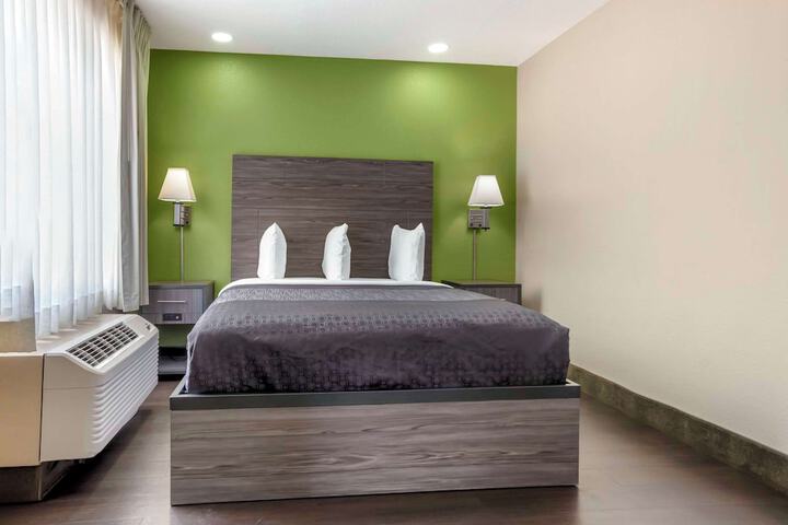 Room 16 of 29