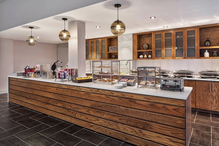 Delta Hotels by Marriott Norfolk Airport