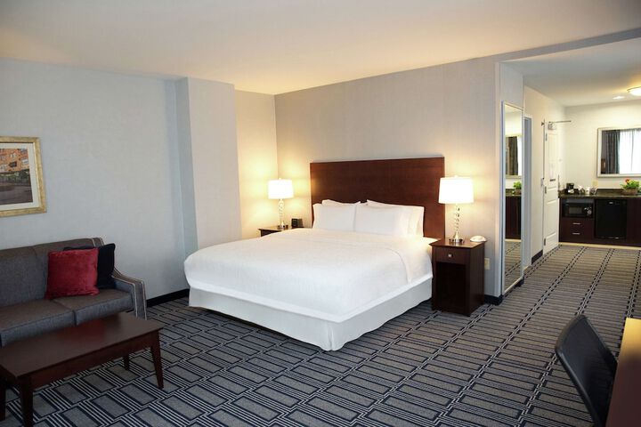 Hampton Inn & Suites Providence Downtown