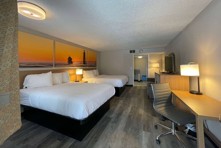 Room 14 of 25