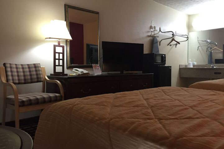 Room 20 of 33