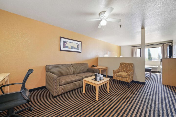 Best Western Plus Executive Inn & Suites