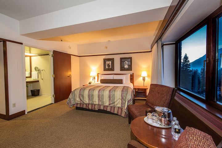 Room 53 of 116
