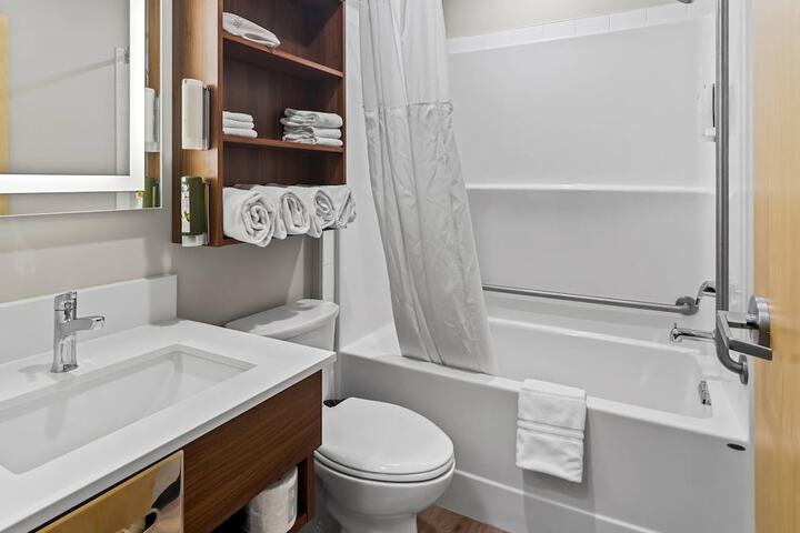 Park Inn by Radisson Kelowna