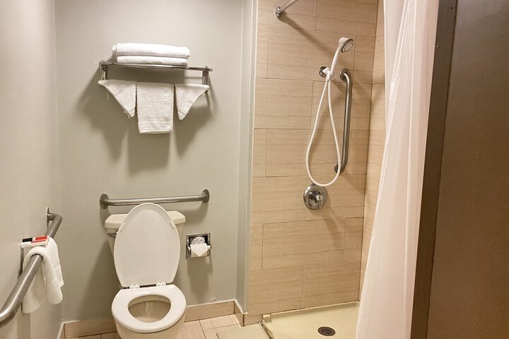 Room 34 of 45