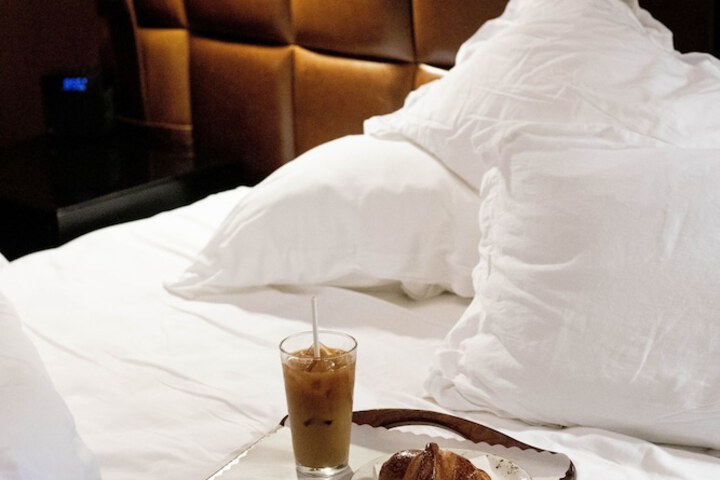 Breakfast/Coffee Service 52 of 61