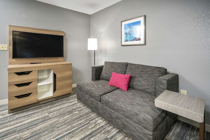 Room 3 of 50