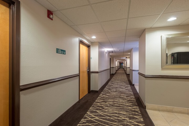 Ballroom/Hall 43 of 43