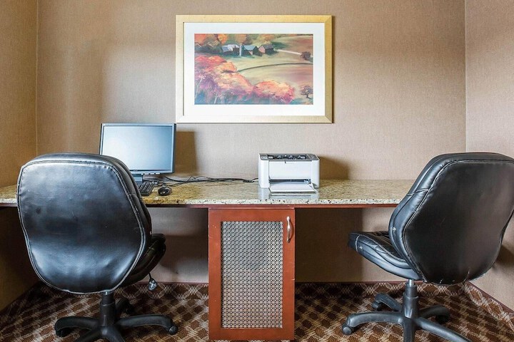 Comfort Inn & Suites