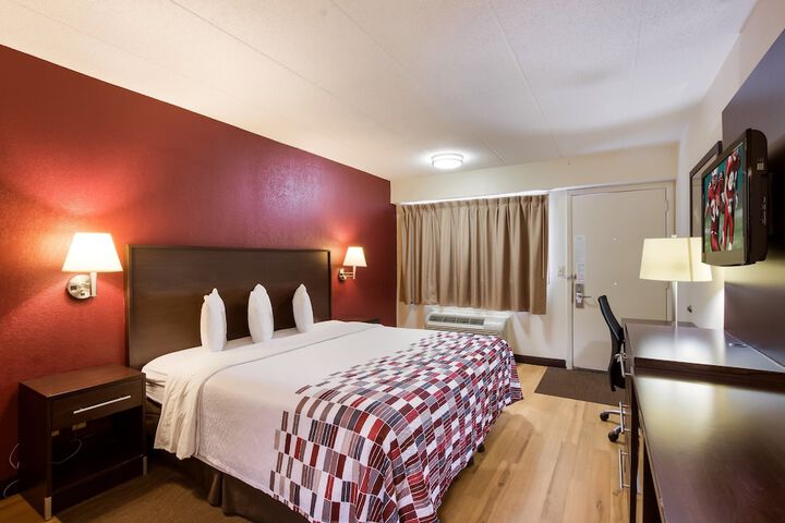 Room 26 of 40