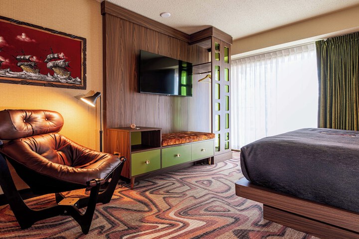 Room 97 of 157