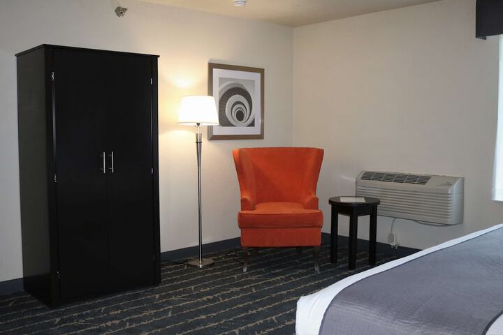 Best Western Fostoria Inn & Suites