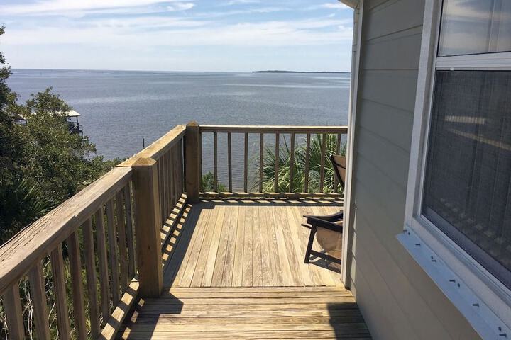 Seahorse Landing