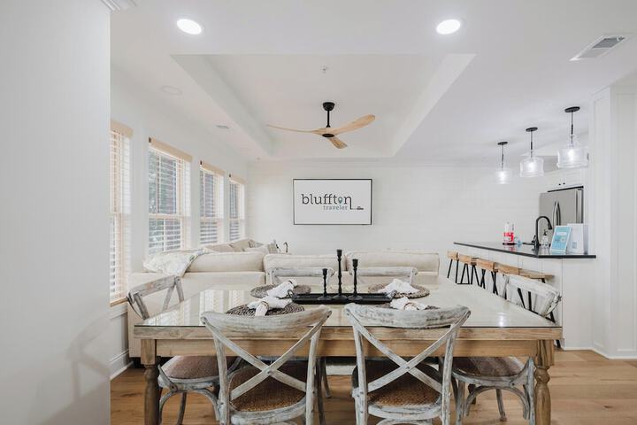 Lowcountry Landing! 3-story Townhouse in Old Towns Promenade