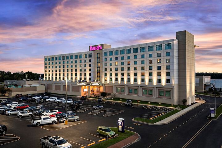 Harrahs Metropolis Hotel & Casino - a Caesars Rewards Destination