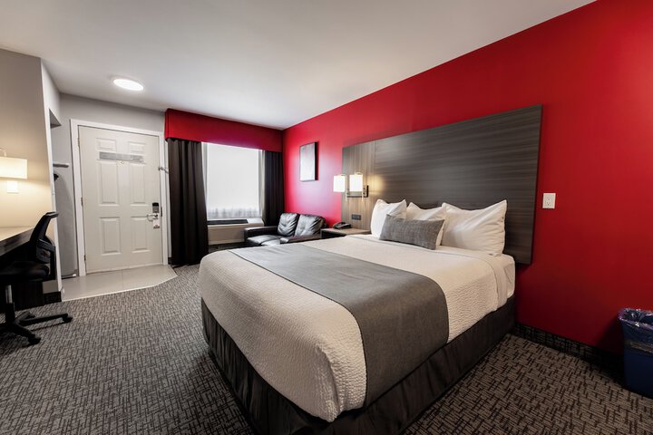 Room 44 of 70