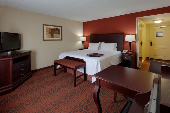 Room 17 of 46