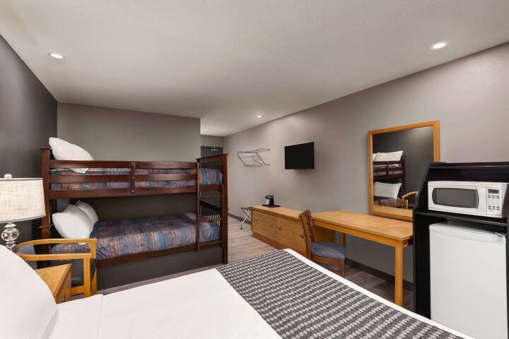 Room 34 of 56