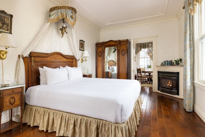 Seven Gables Inn on Monterey Bay a Kirkwood Collection Property
