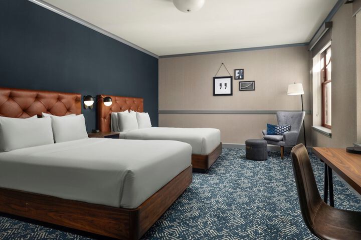 Room 17 of 32