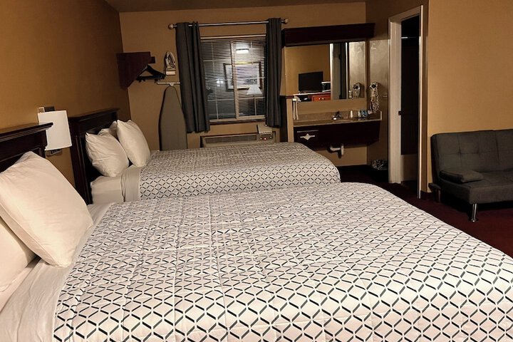 Room 83 of 87